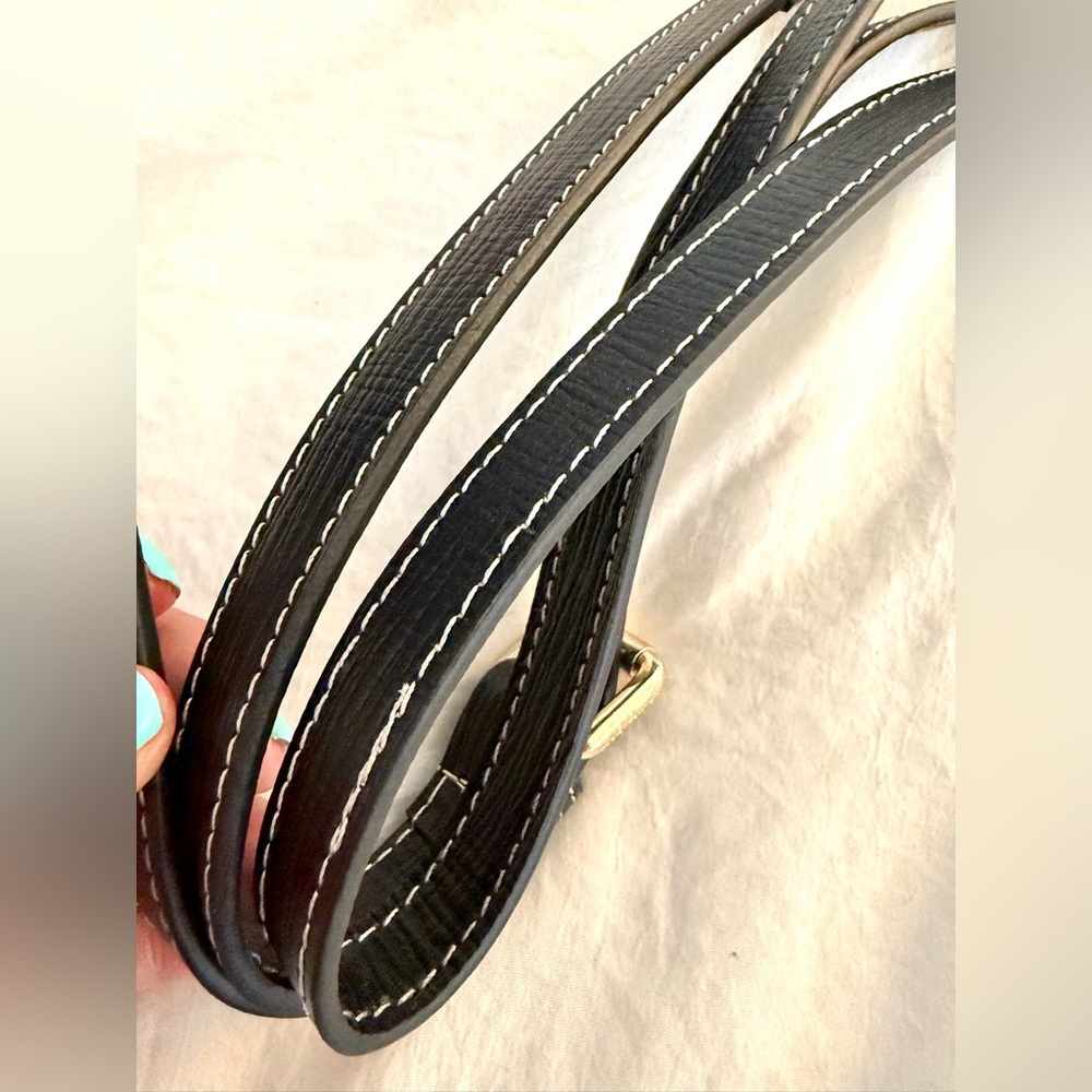 👑✅PRICE FIRM✅ Black faux leather crossbody strap gold hardware. Brand New! - Picture 9 of 17